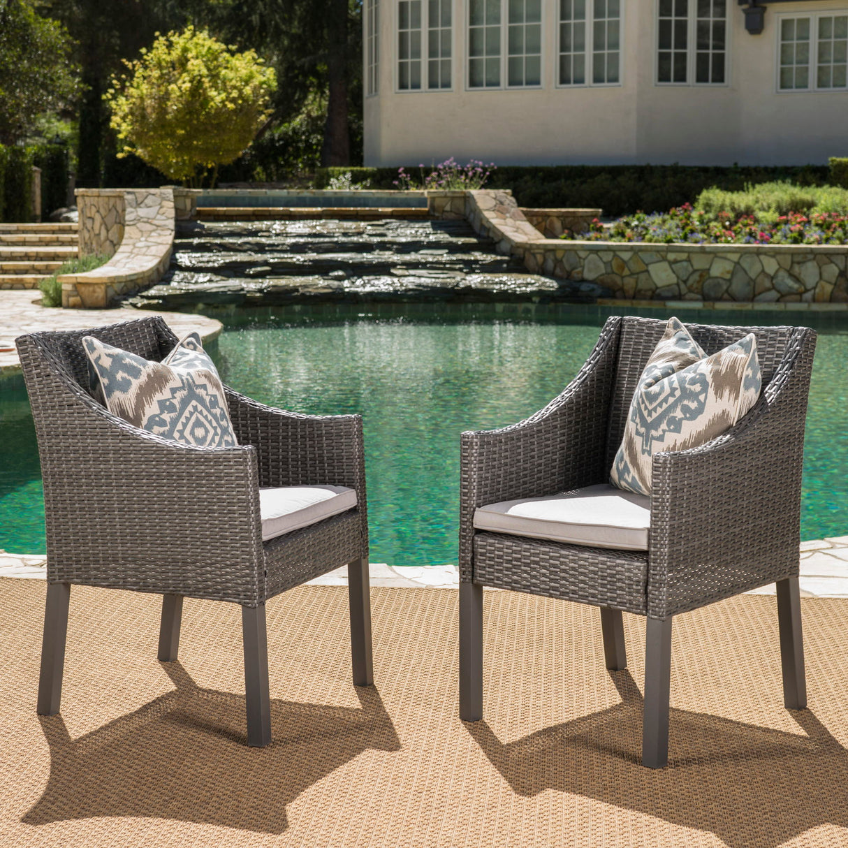 Outdoor Rattan Dining Chair With Straight Legs And Sloped Arms (Sey of 2)