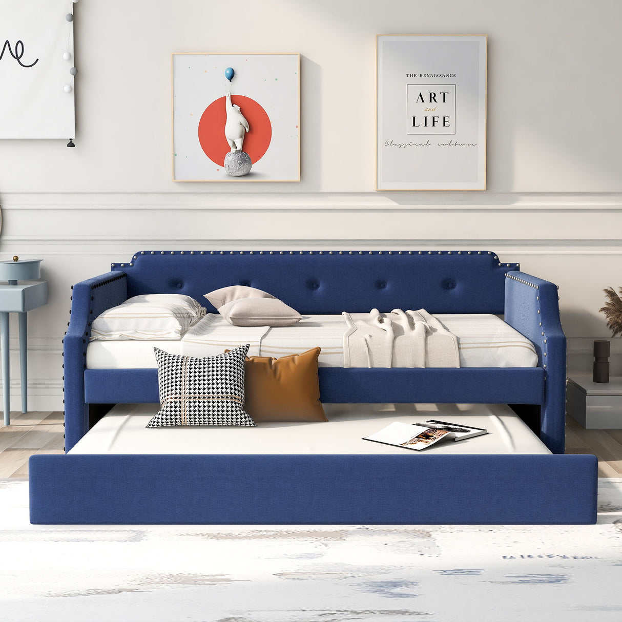 Upholstered Daybed With Trundle