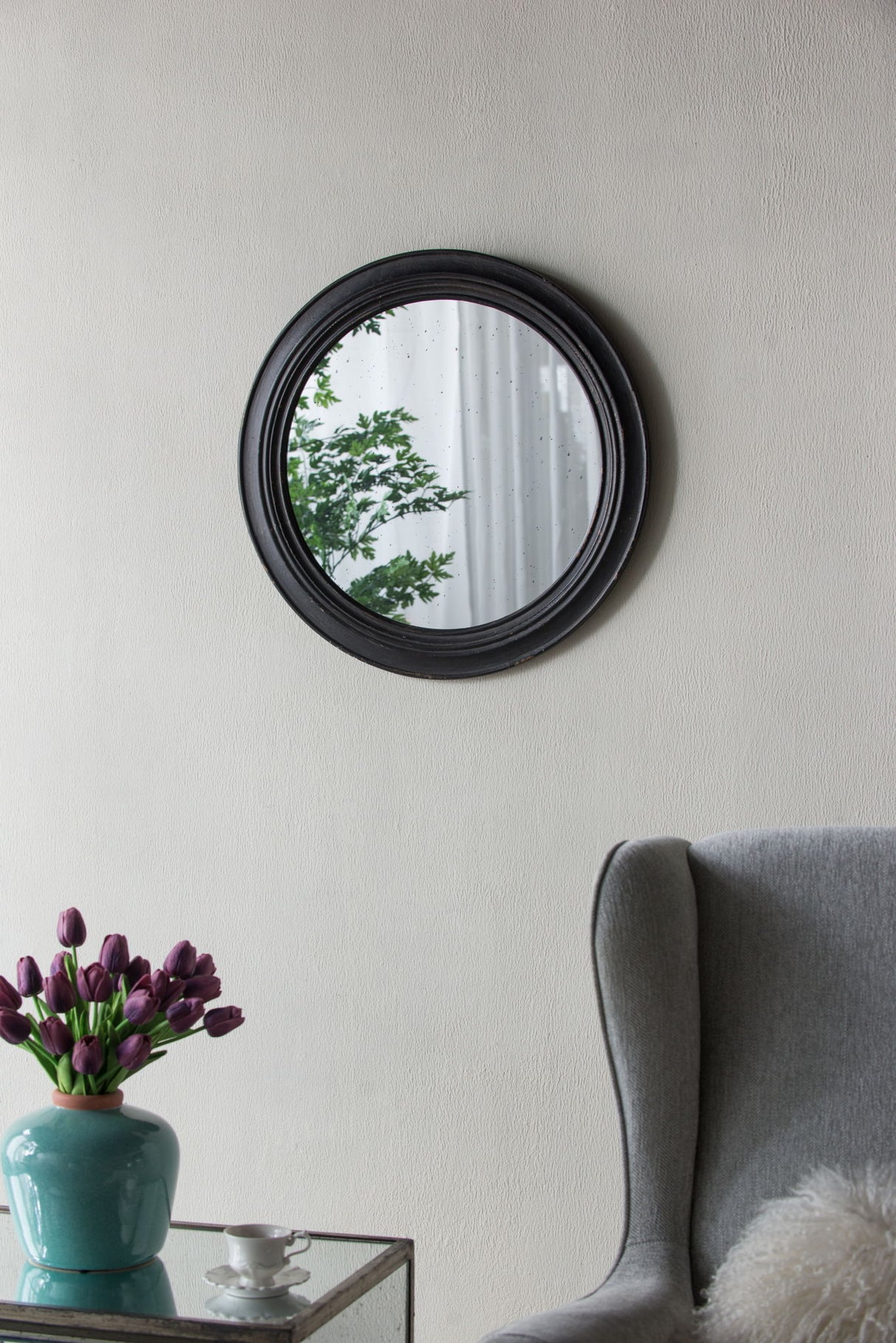 Circle Wall Mirror With Wooden Frame, Antique Classic Accent Mirror, For Living Room - Black