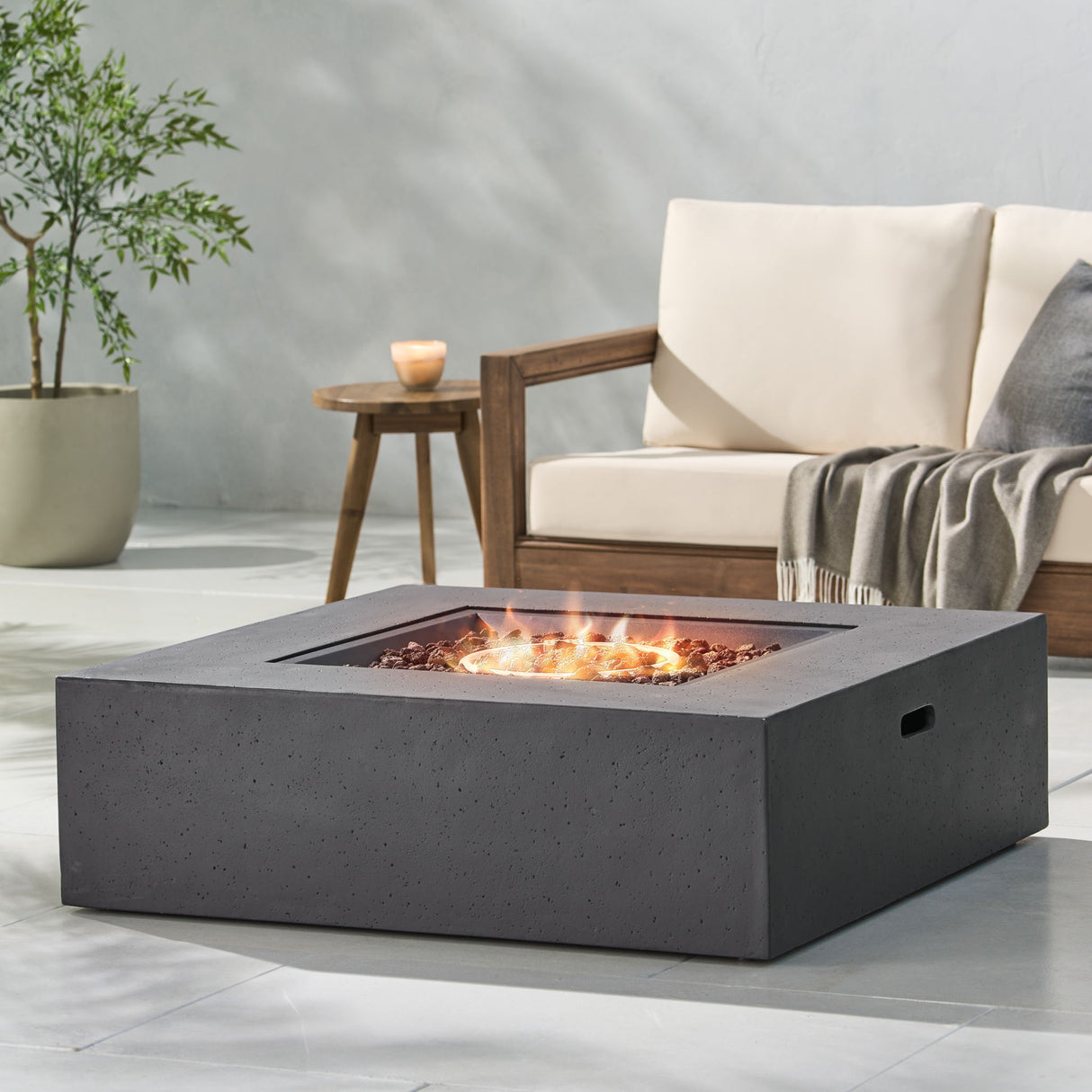 Modern 50,000 Btu Square Fire Table With Propane Tank