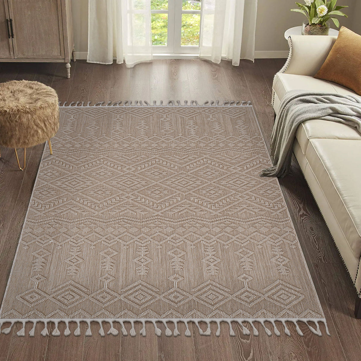 Guros - Traditional Indoor / Outdoor Area Rug