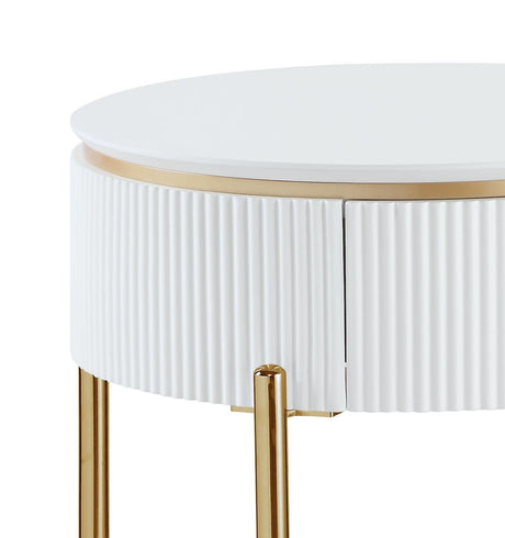 Daveigh - High Gloss End Table - Gold / White
