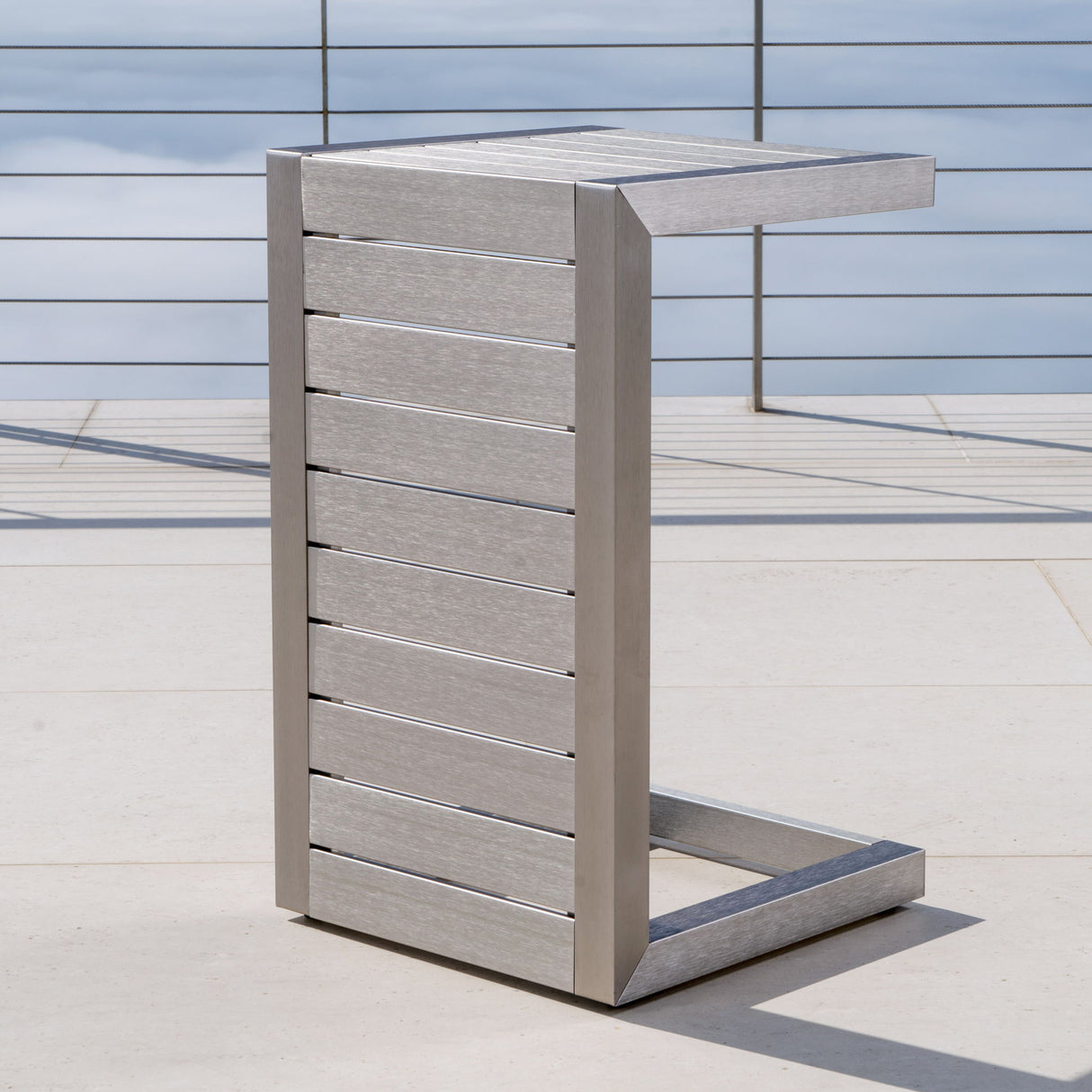 Aluminum Outdoor C - Shaped Side Table For Patio