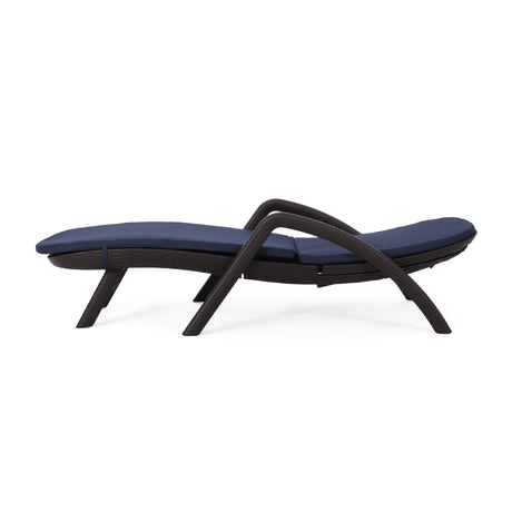 Mikael - Chaise Lounge With Cushion