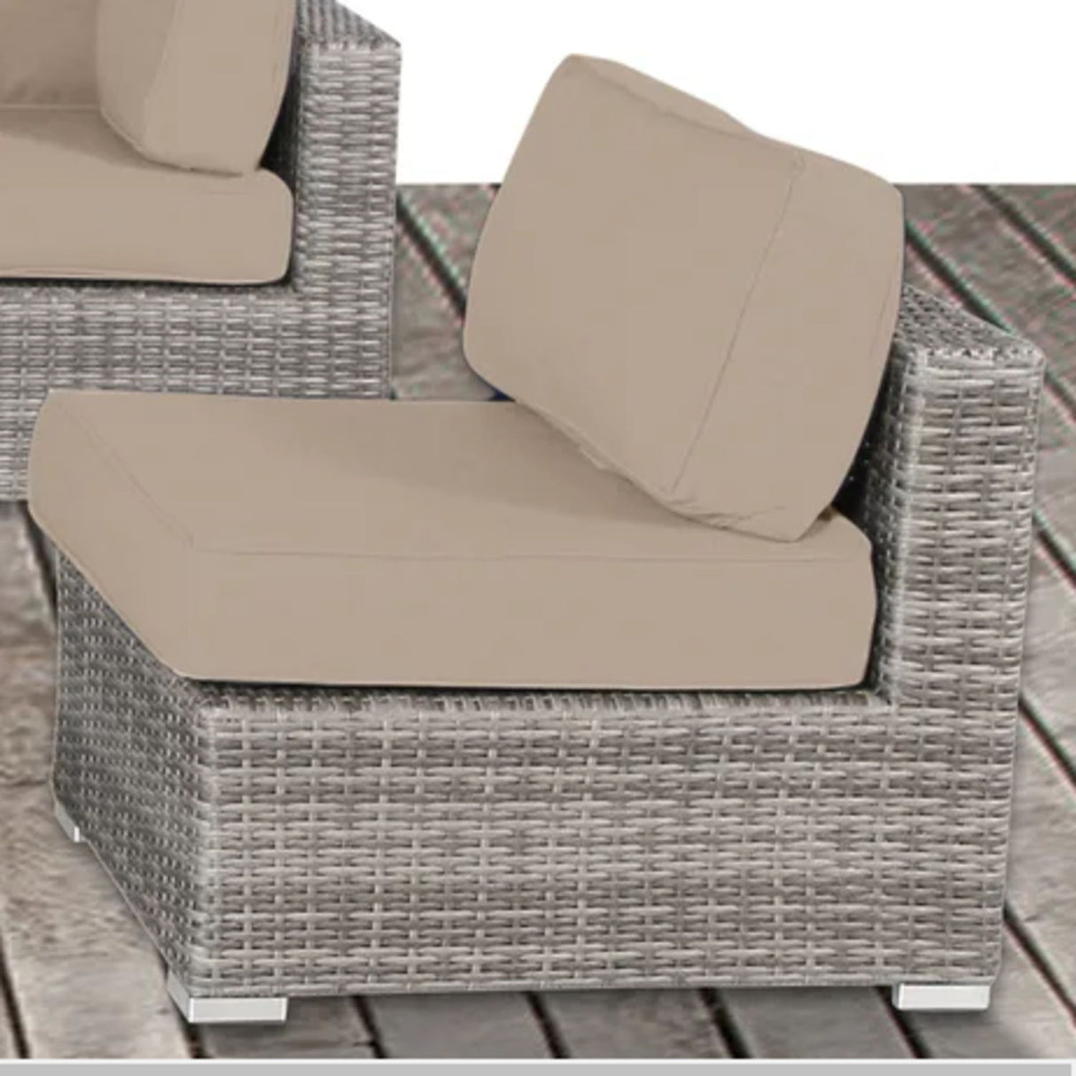 Outdoor Wicker Seating Group With Cushions