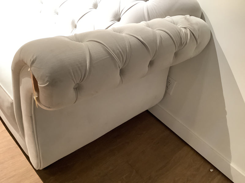 Antoinette Chesterfield White Sofa