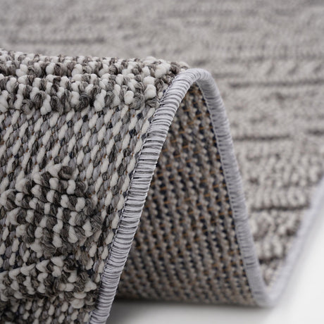 Guros - Traditional Indoor / Outdoor Rug