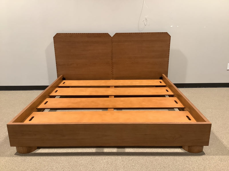 Lulu and Georgia Plymouth King Bed