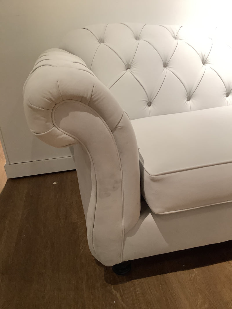 Antoinette Chesterfield White Sofa