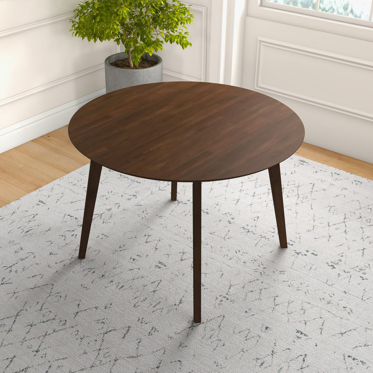 Alina - Elegant Dining Table