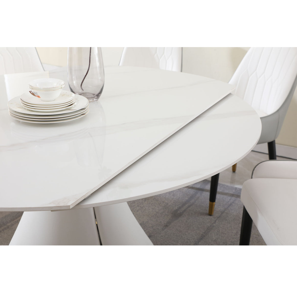 Fashion Modern Sintered Stone Dining Table With Retractable Function And Chairs