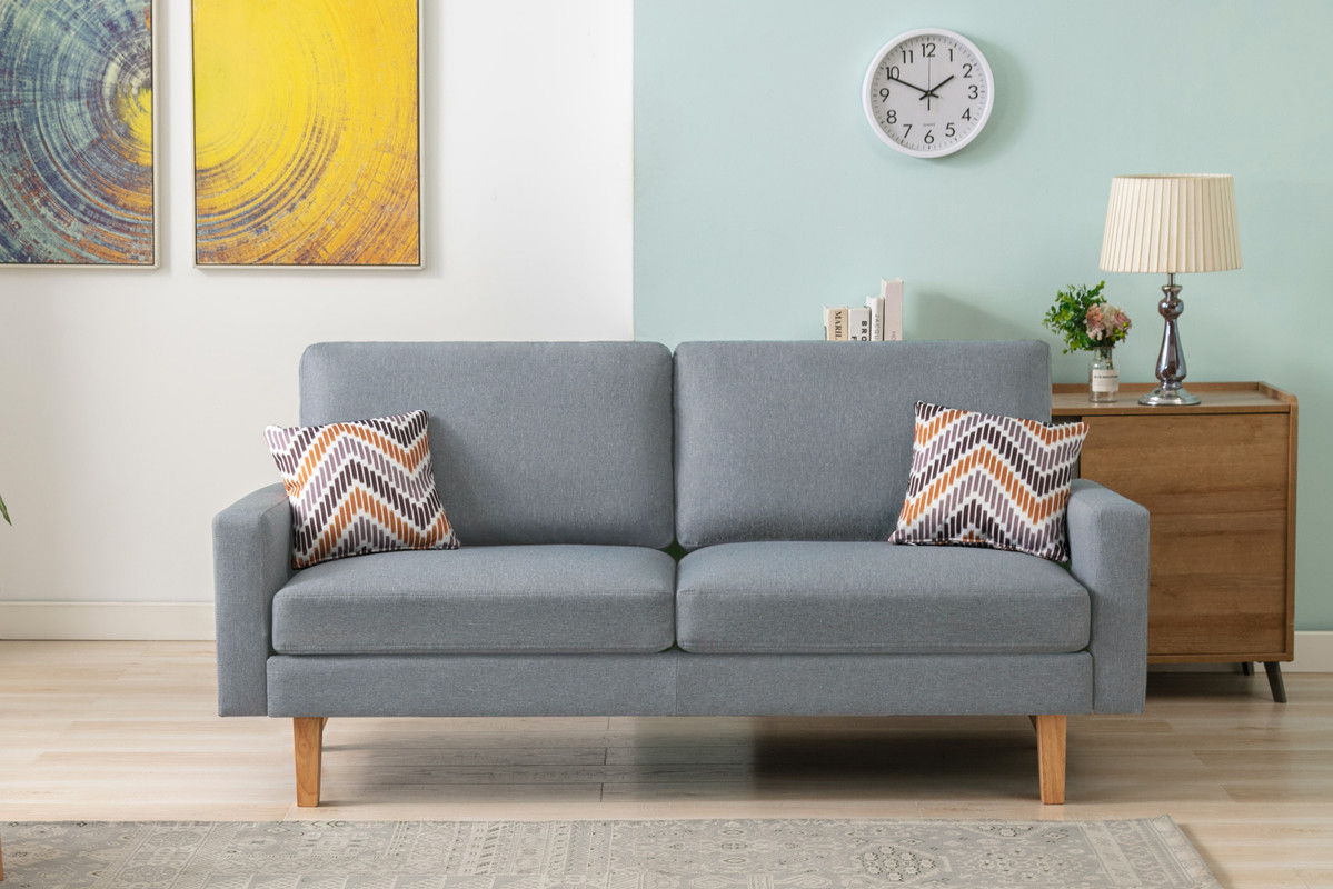 Bahamas - Minimalistic Sofa With 2 Throw Pillows
