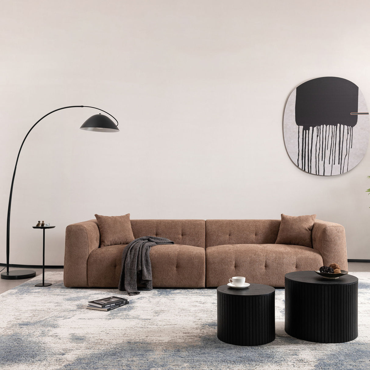 Stylish Sofa With Square Design And Thick Handrailing For Living Room