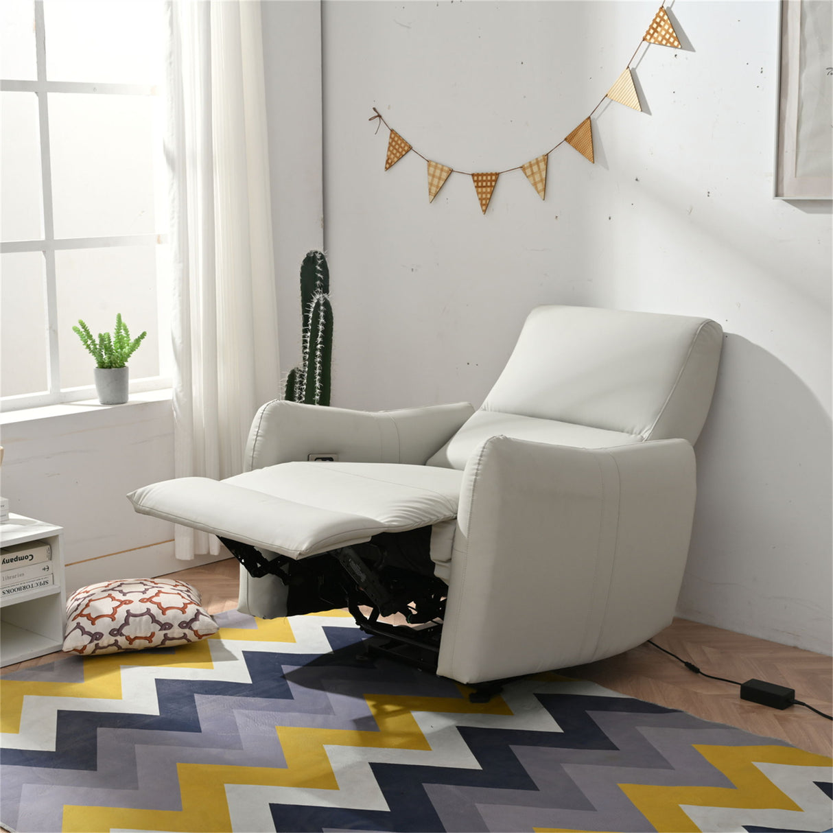 Wall Hugger Power Recliner Chair With USB Port (Type-C)