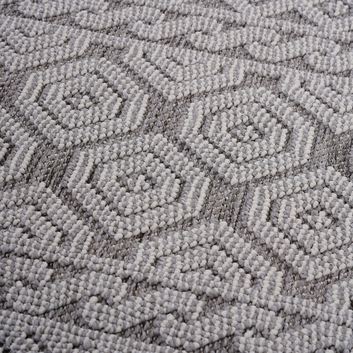 Guros - Trendy Geometric Indoor / Outdoor Rug
