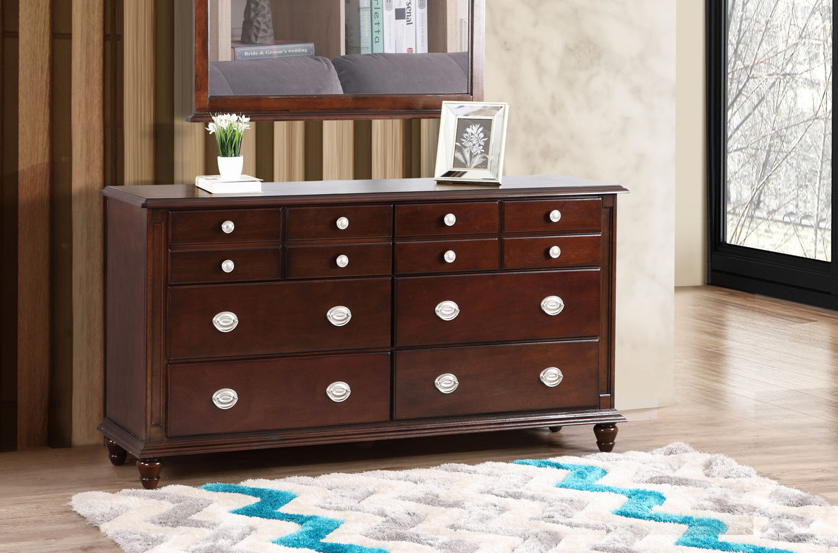 Elegant Traditional Dresser